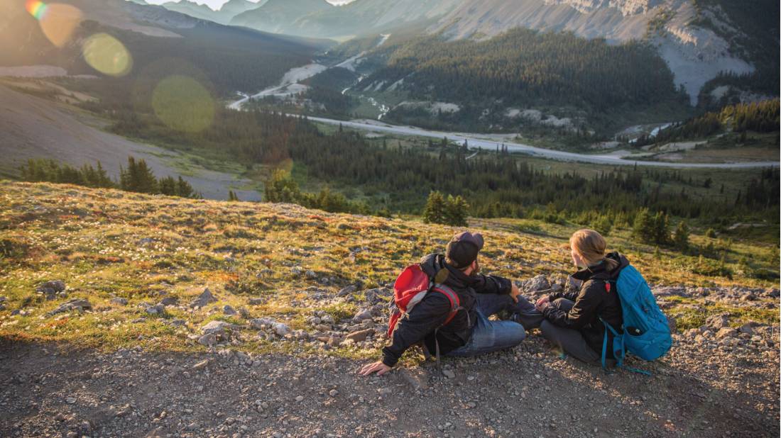 View of the Icefields Parkway from Parker Ridge, AB | <i>Ben Morin, Parks Canada</i>